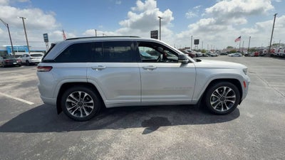 2022 Jeep Grand Cherokee 4xe Overland 4x4