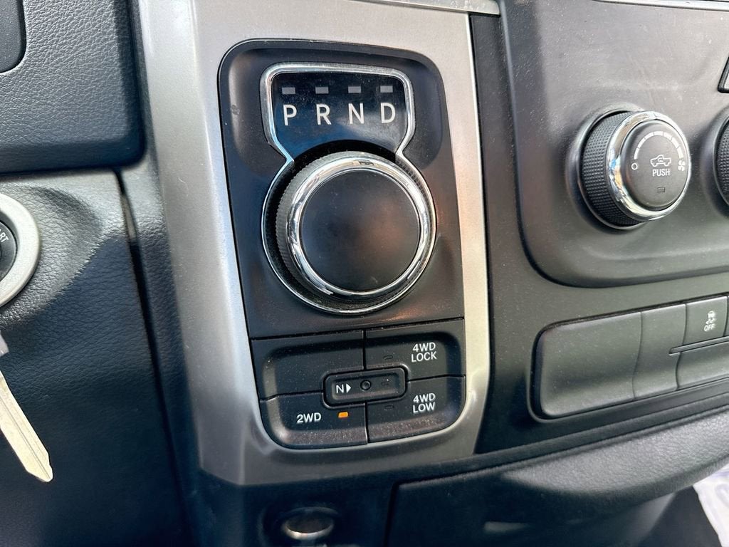2017 RAM 1500 SLT