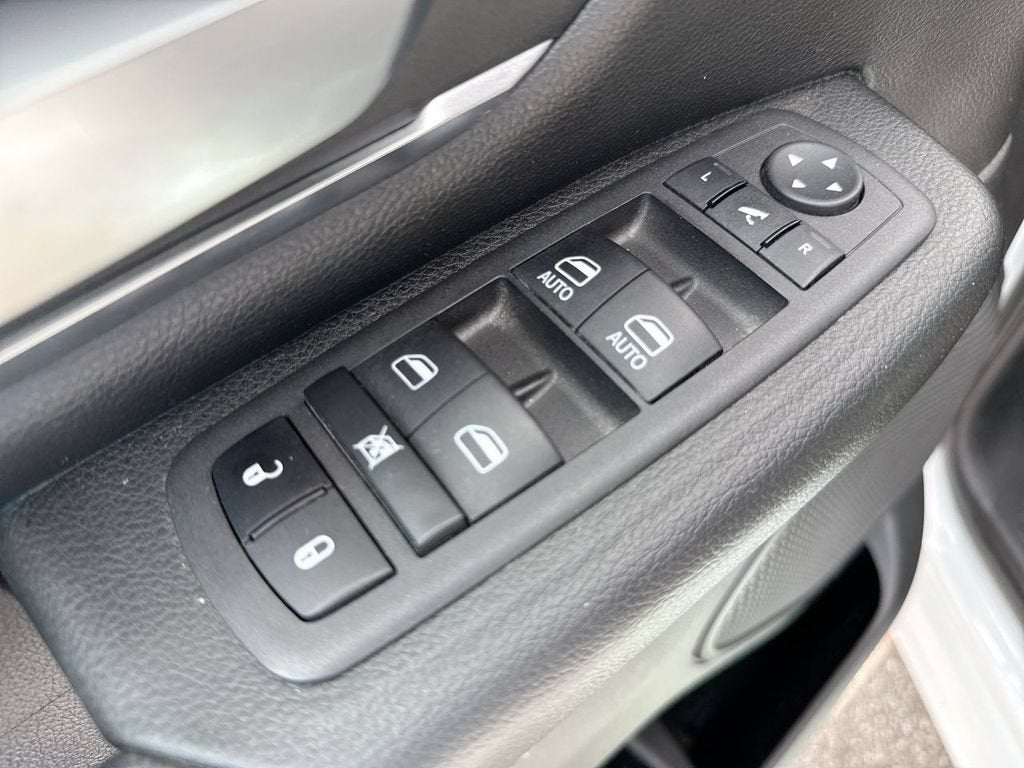 2024 RAM 1500 Big Horn Quad Cab 4x4 6'4" Box