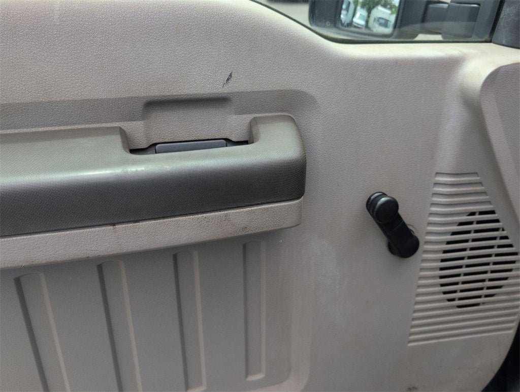 2008 Ford Super Duty F-350 DRW XL