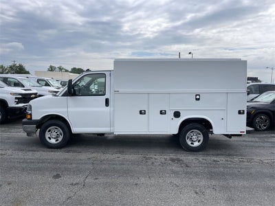 2025 Chevrolet Express Cutaway 3500 1WT