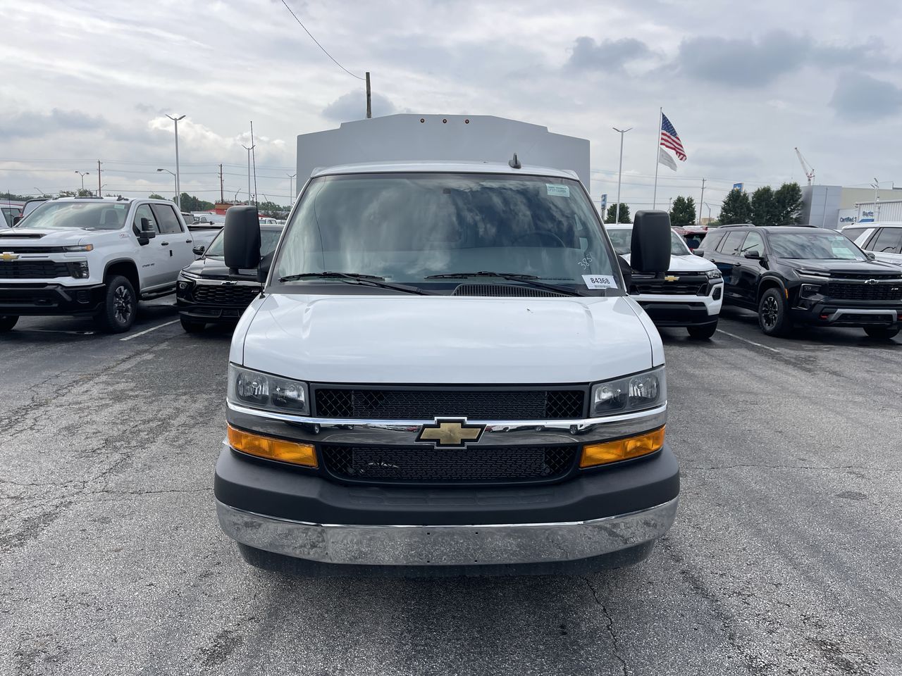 2025 Chevrolet Express Cutaway 3500 1WT