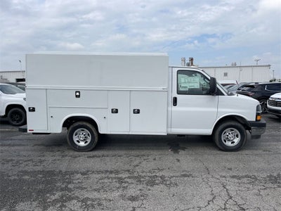 2025 Chevrolet Express Cutaway 3500 1WT