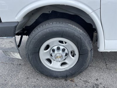 2025 Chevrolet Express Cutaway 3500 1WT