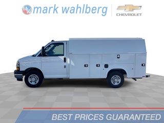 2025 Chevrolet Express Cutaway 3500 1WT