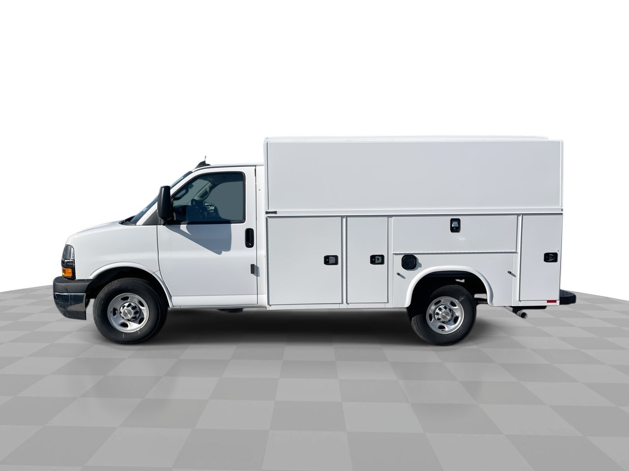 2025 Chevrolet Express Cutaway 3500 1WT