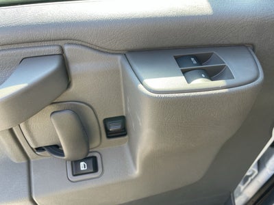 2025 Chevrolet Express Cutaway 3500 1WT