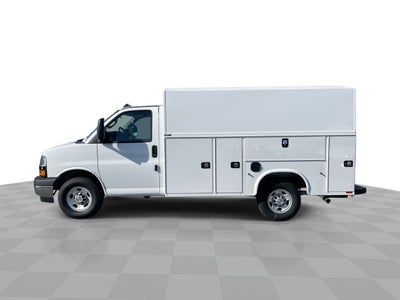 2025 Chevrolet Express Cutaway 3500 1WT
