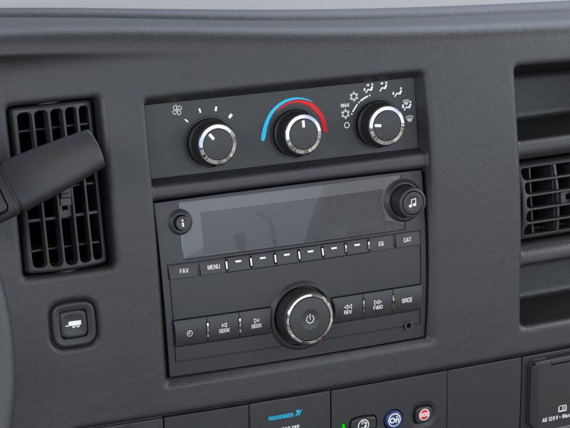 2025 Chevrolet Express Cutaway 3500 1WT
