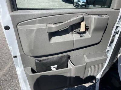 2025 Chevrolet Express Cutaway 3500 1WT