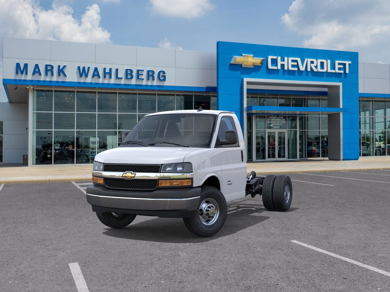 2025 Chevrolet Express Cutaway 3500 1WT