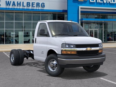 2025 Chevrolet Express Cutaway 3500 1WT