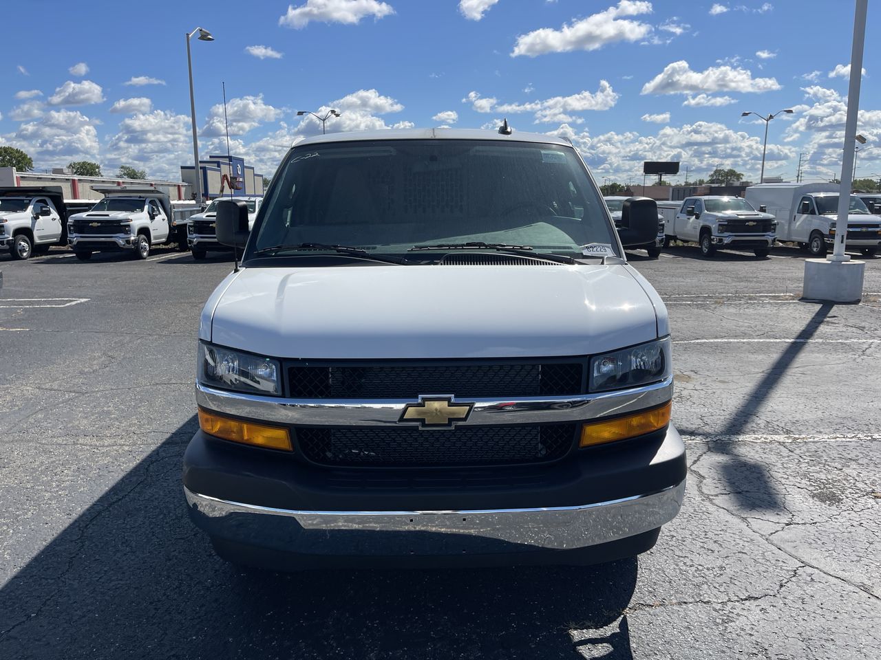 2025 Chevrolet Express Cargo WT