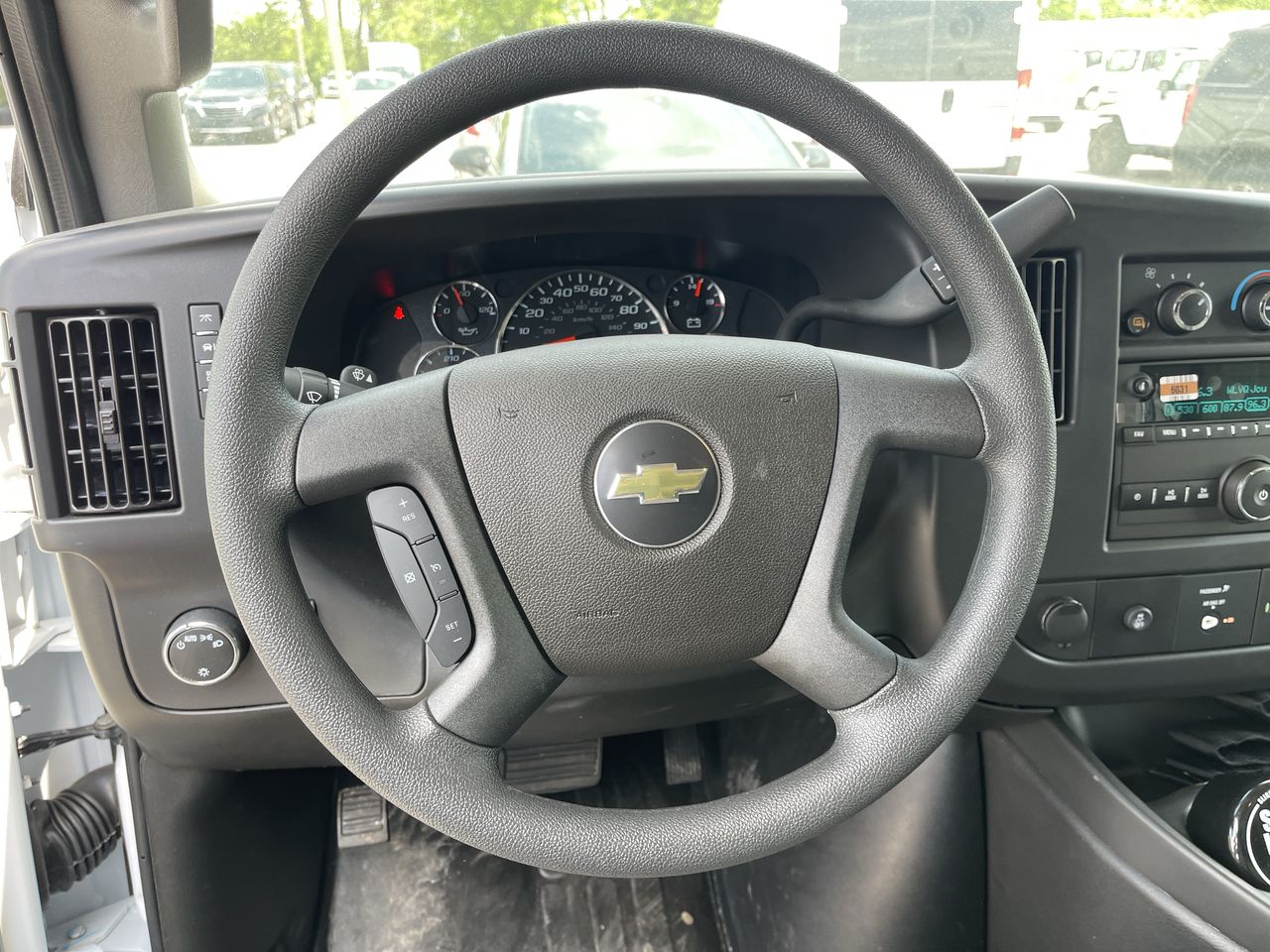 2025 Chevrolet Express Cargo 2500 WT