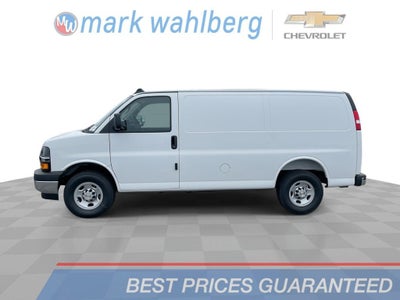 2025 Chevrolet Express Cargo WT