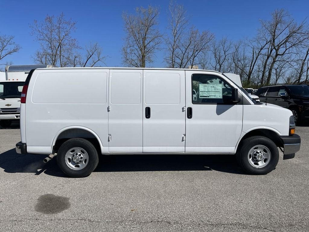 2026 Chevrolet Express Cargo WT