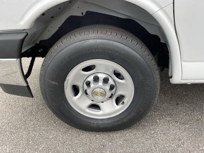 2025 Chevrolet Express Cargo WT