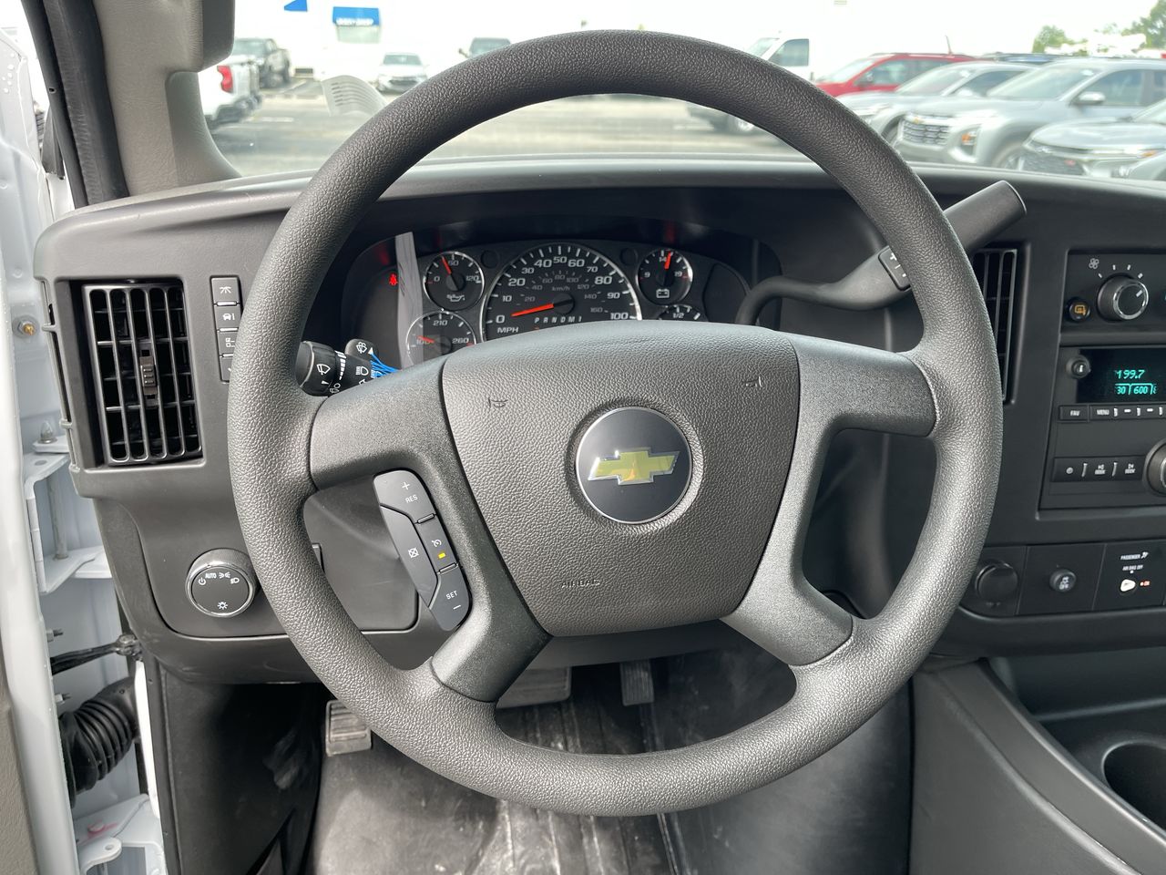 2025 Chevrolet Express Cargo WT