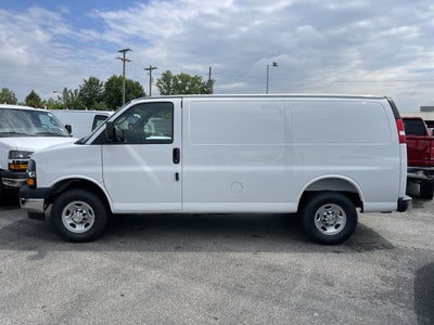 2025 Chevrolet Express Cargo WT