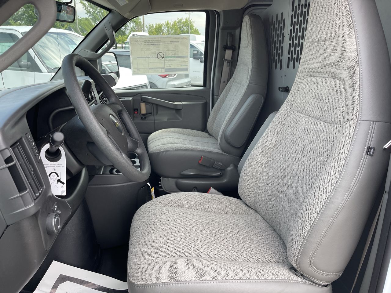 2025 Chevrolet Express Cargo WT