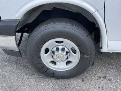 2025 Chevrolet Express Cargo WT