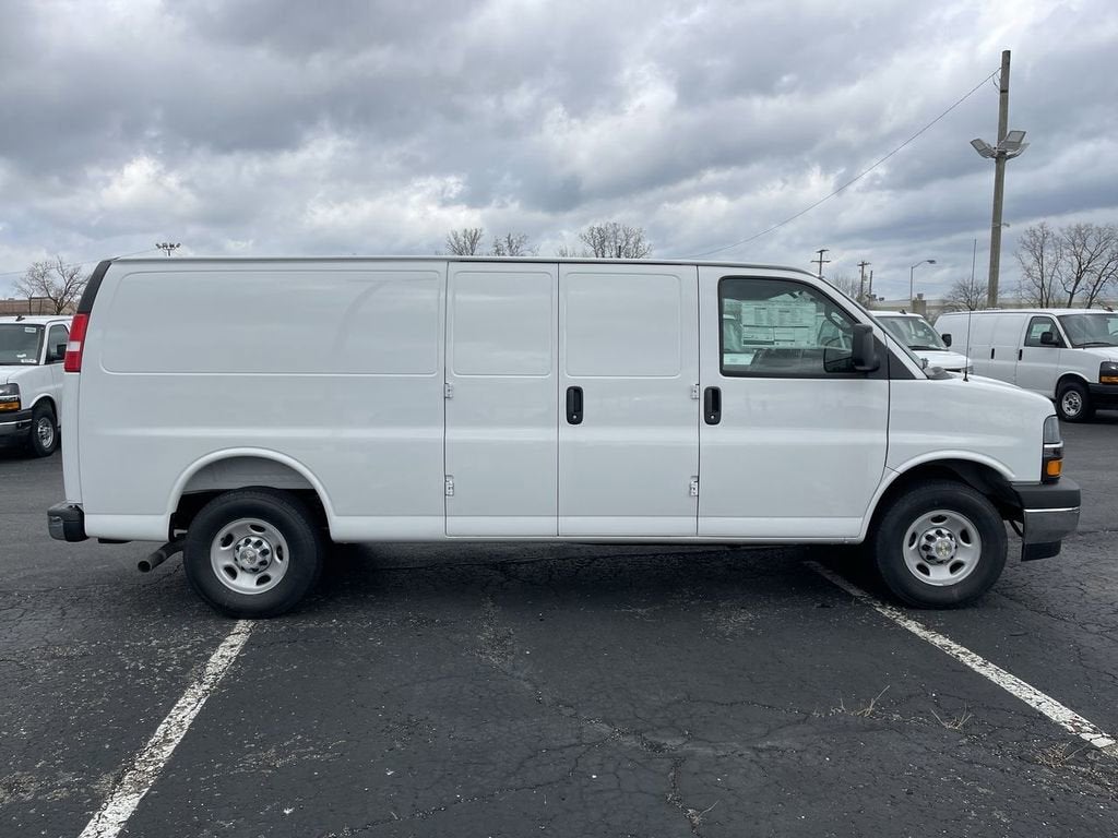 2026 Chevrolet Express Cargo WT