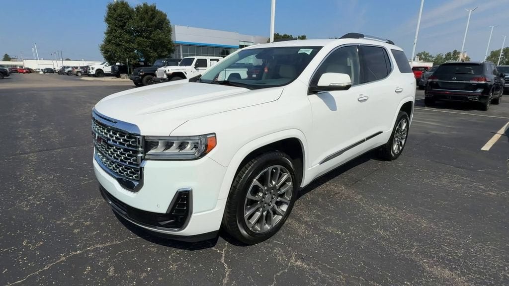 2023 GMC Acadia Denali