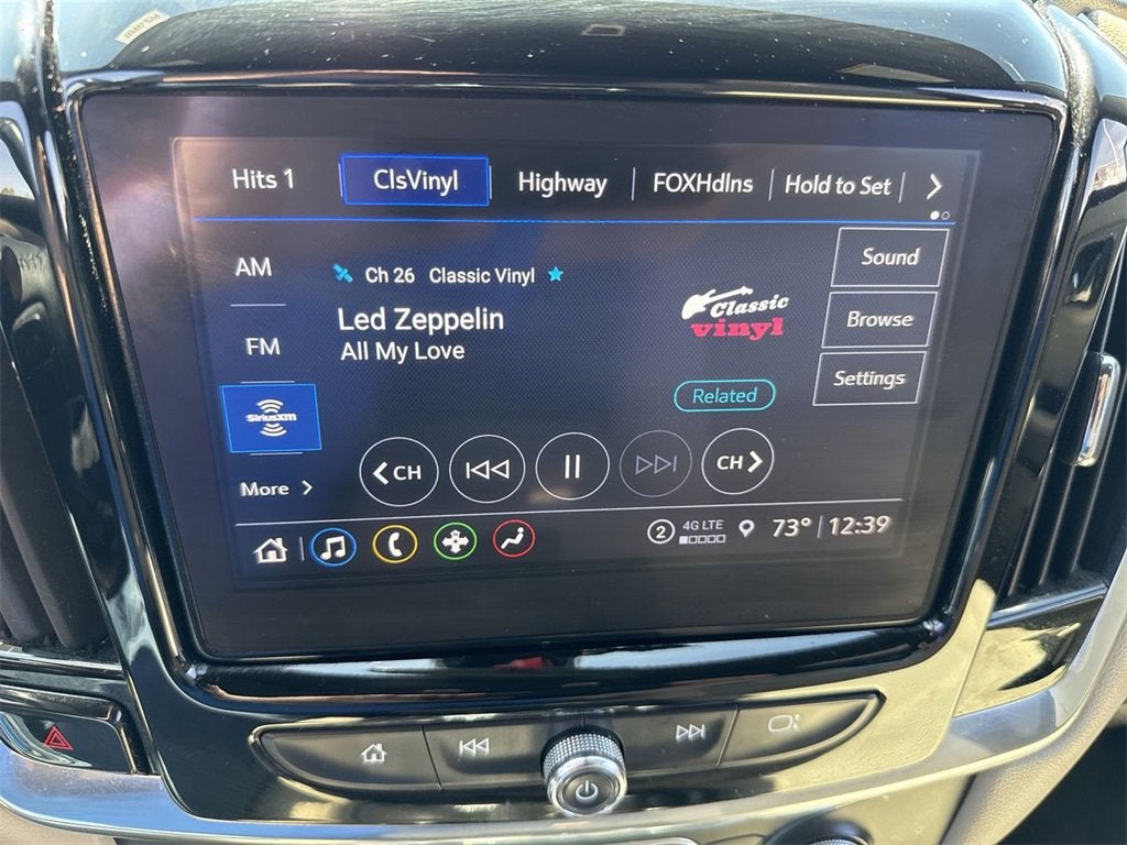 2022 Chevrolet Traverse LT Cloth