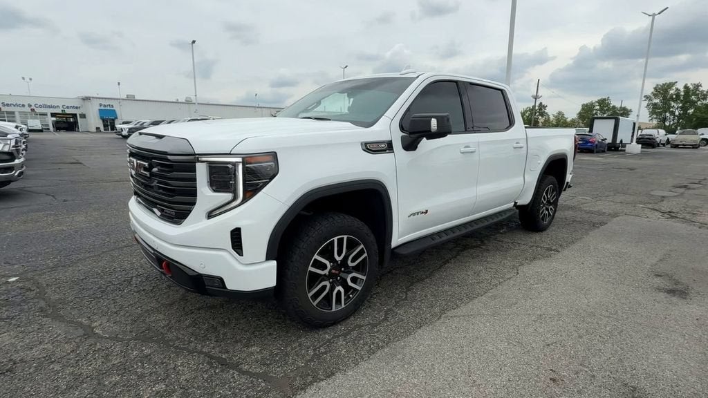 2023 GMC Sierra 1500 AT4