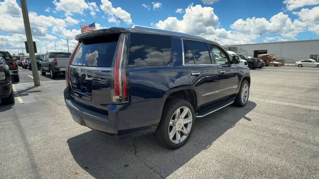 2018 Cadillac Escalade Luxury