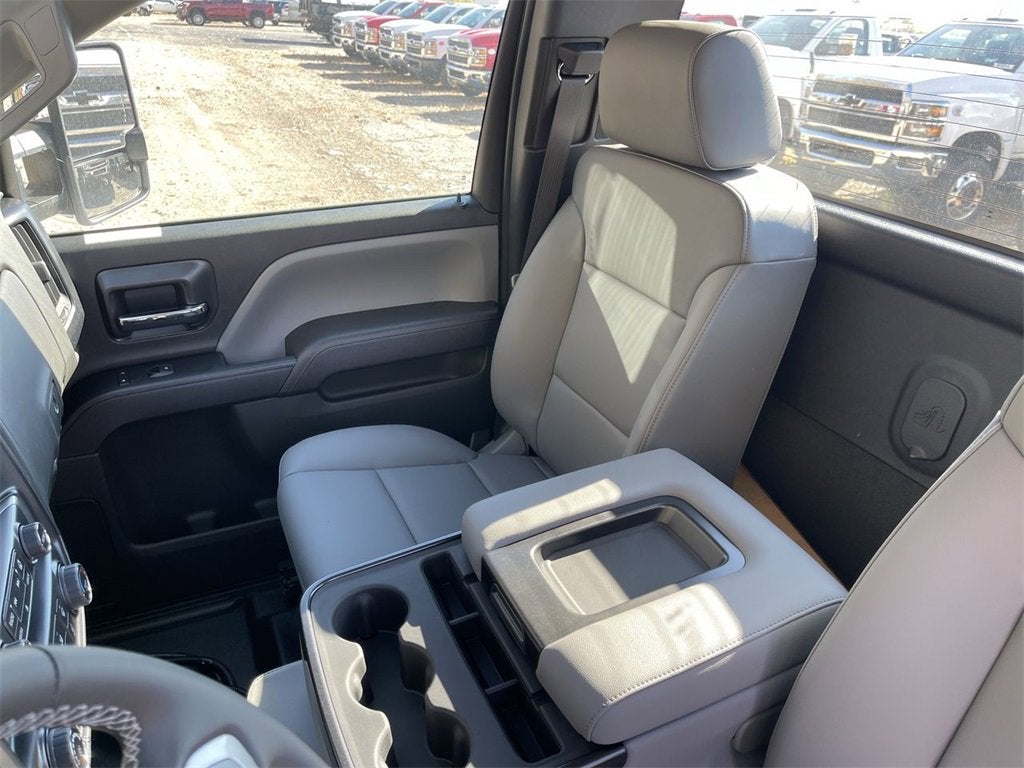 2024 Chevrolet Silverado 5500 HD Work Truck