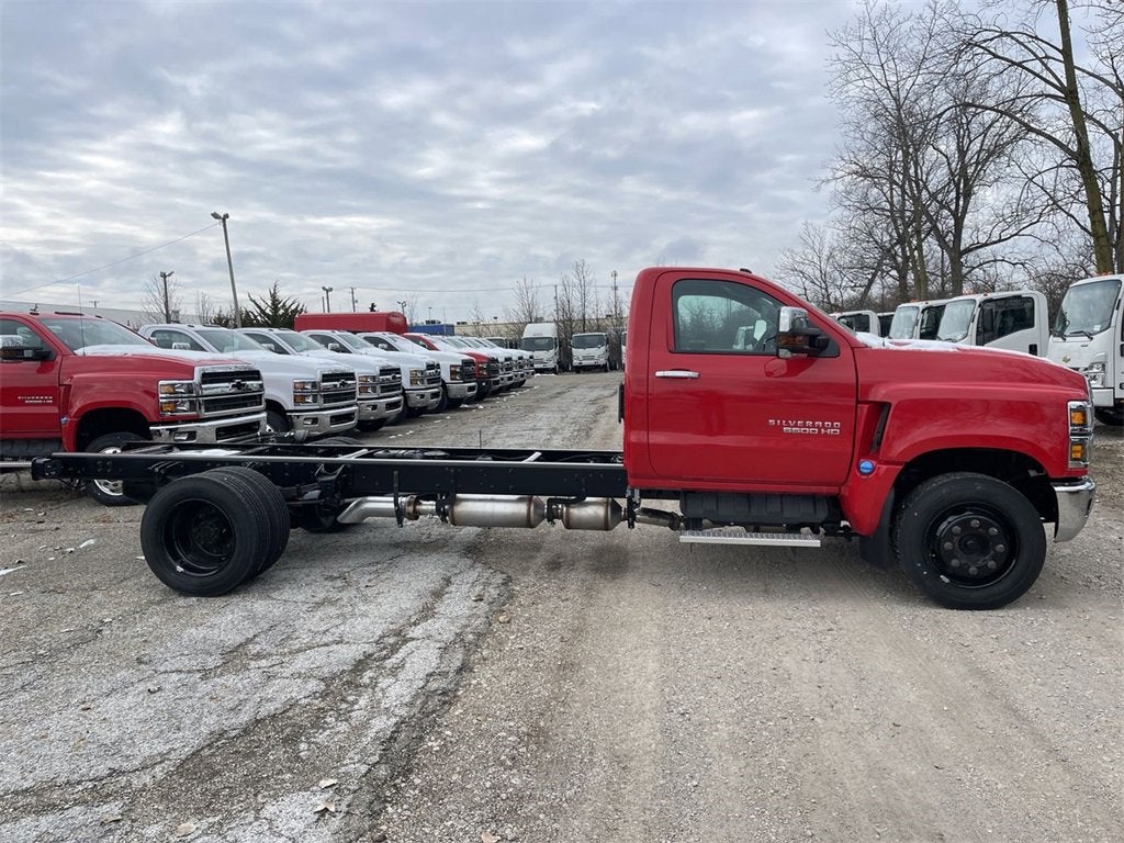 2024 Chevrolet Silverado 5500 HD Work Truck