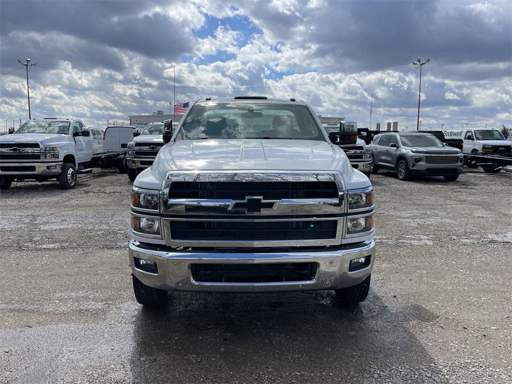 2024 Chevrolet Silverado 6500 HD Work Truck