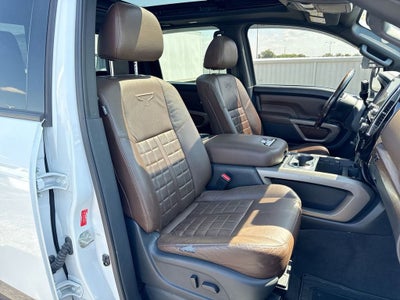 2021 Nissan TITAN Crew Cab Platinum Reserve 4x4