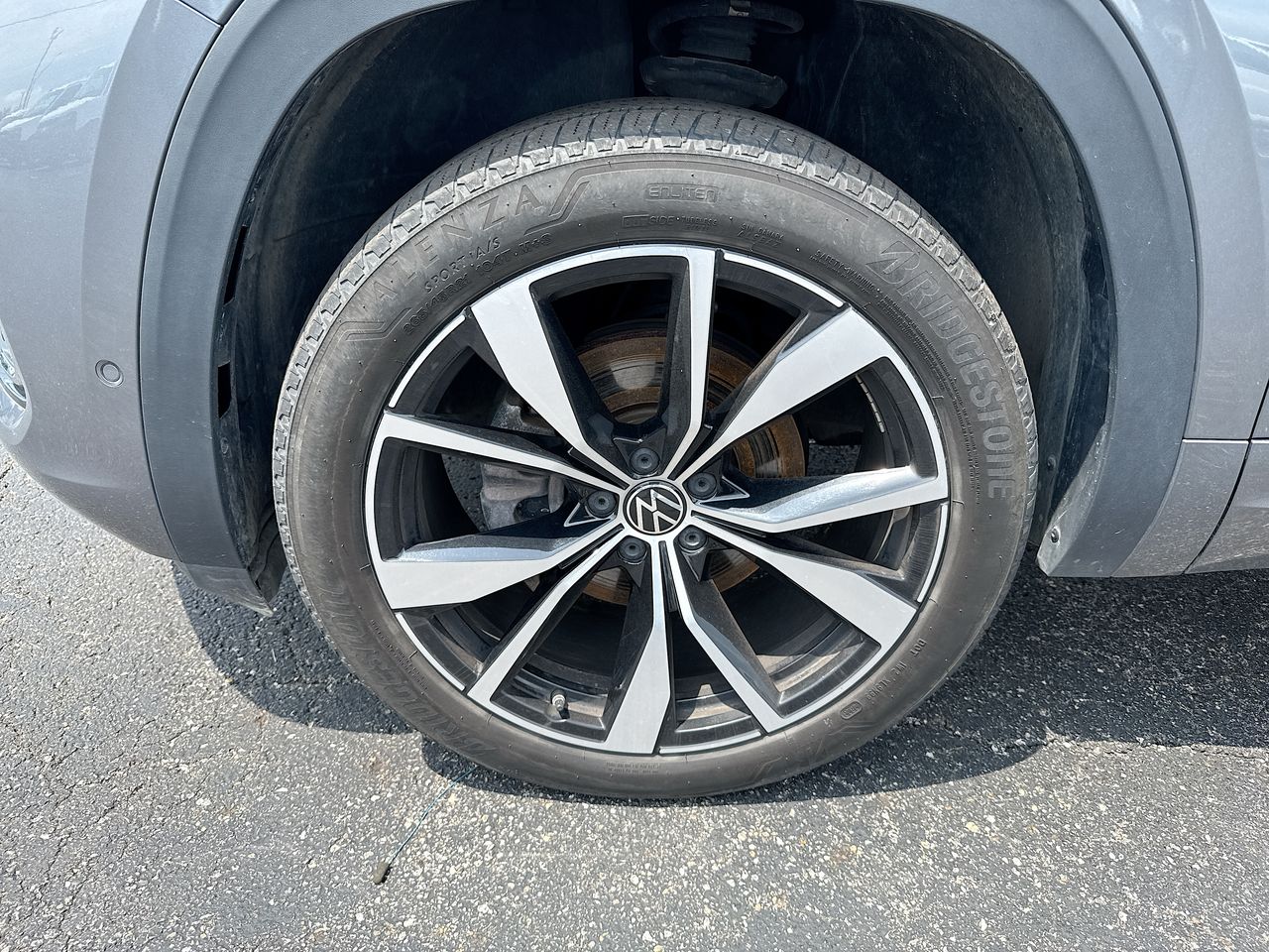 2024 Volkswagen Atlas 2.0T SEL Premium R-Line