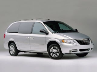2005 Chrysler Town &amp; Country LX