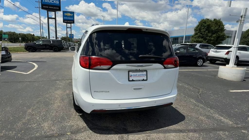 2018 Chrysler Pacifica Touring L