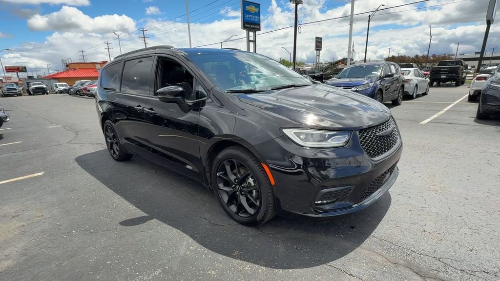 2025 Chrysler Pacifica Limited