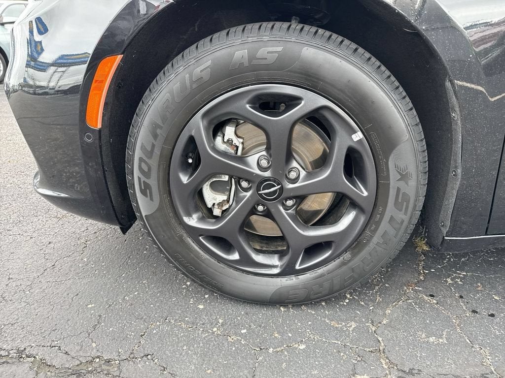 2022 Chrysler Pacifica Hybrid Touring L