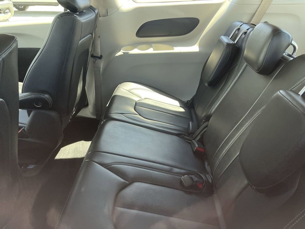 2024 Chrysler Pacifica Hybrid Select