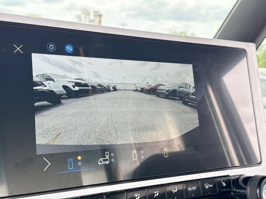 2024 BrightDrop Zevo 600 EJY