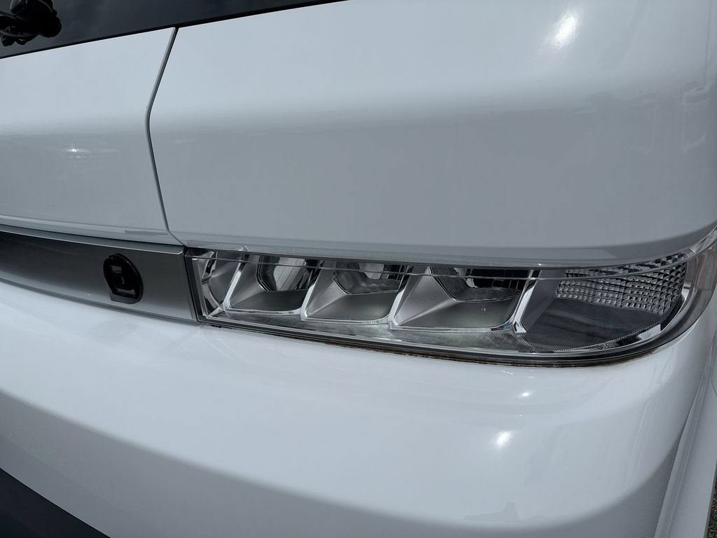 2024 BrightDrop Zevo 600 EJY