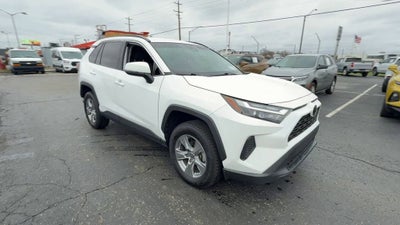 2022 Toyota RAV4 XLE