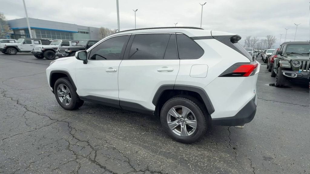 2022 Toyota RAV4 XLE