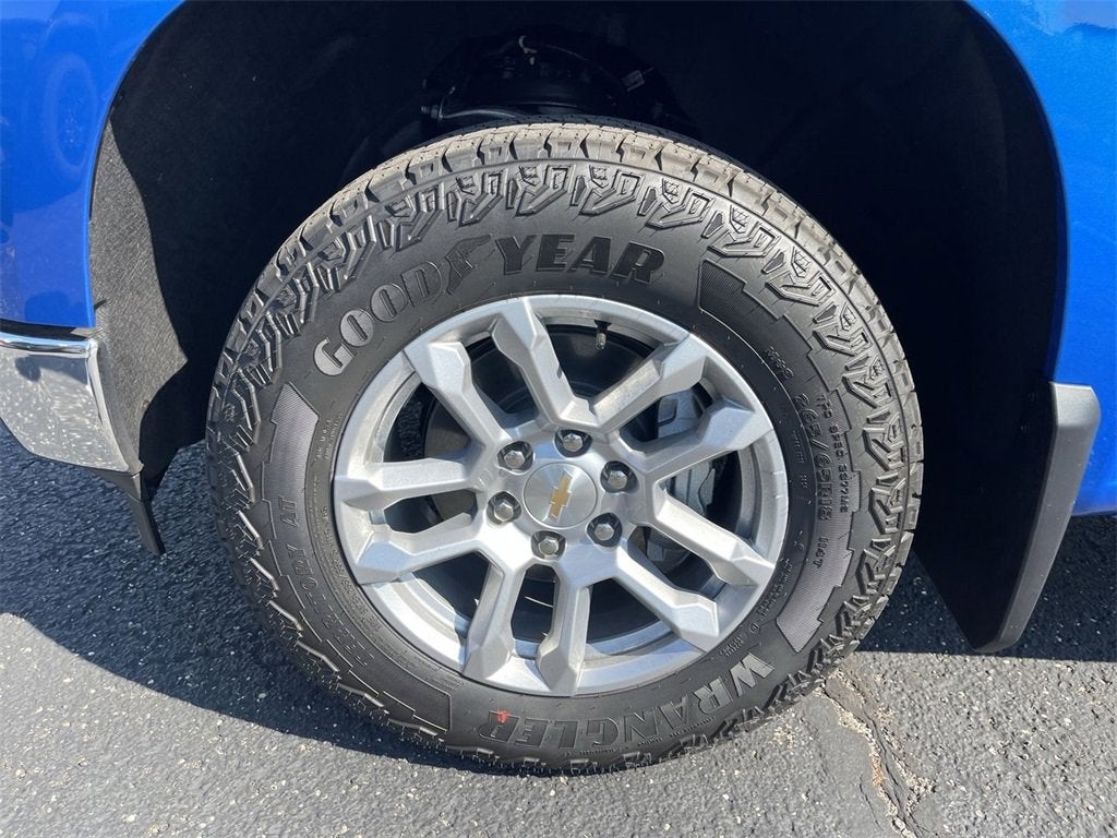 2025 Chevrolet Silverado 1500 LT