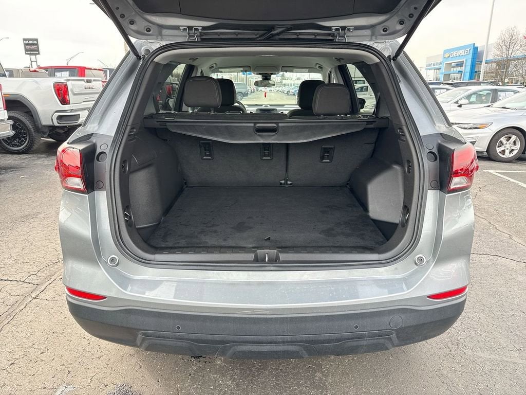 2023 Chevrolet Equinox LS