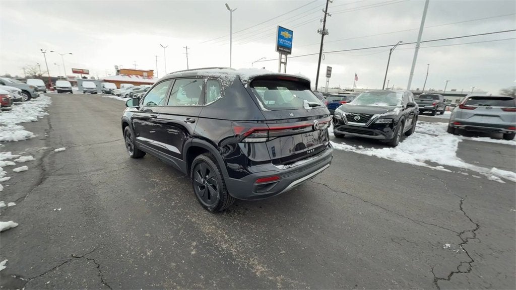 2025 Volkswagen Taos S