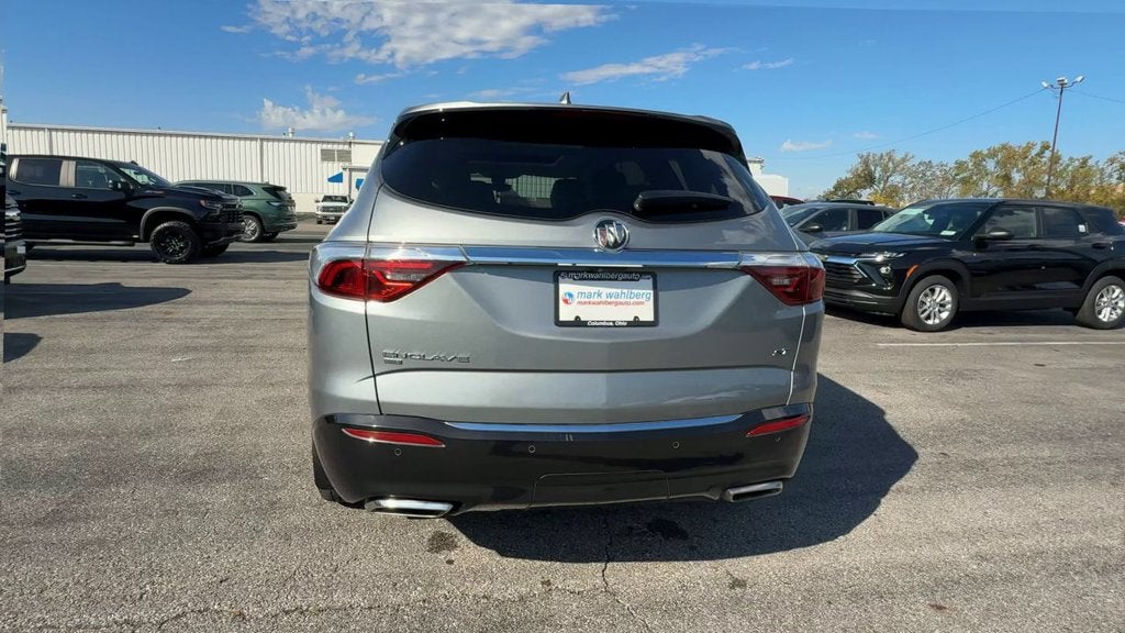 2024 Buick Enclave Essence