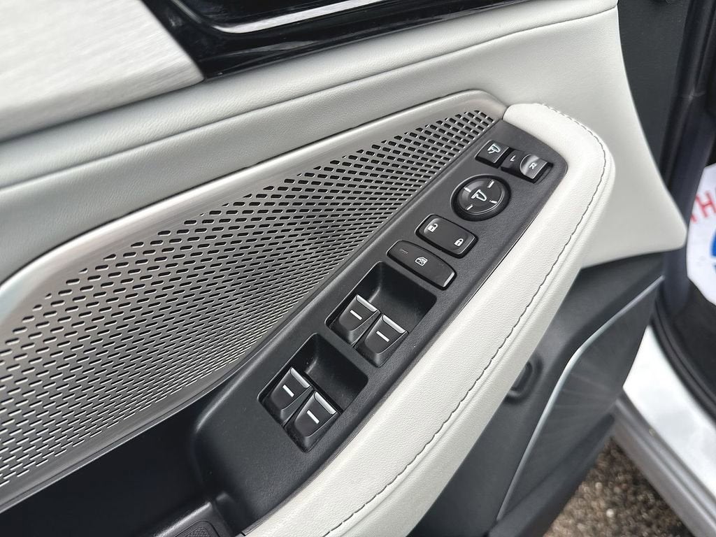 2023 Acura MDX w/Technology Package