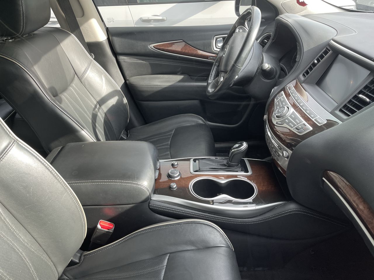 2019 INFINITI QX60 LUXE